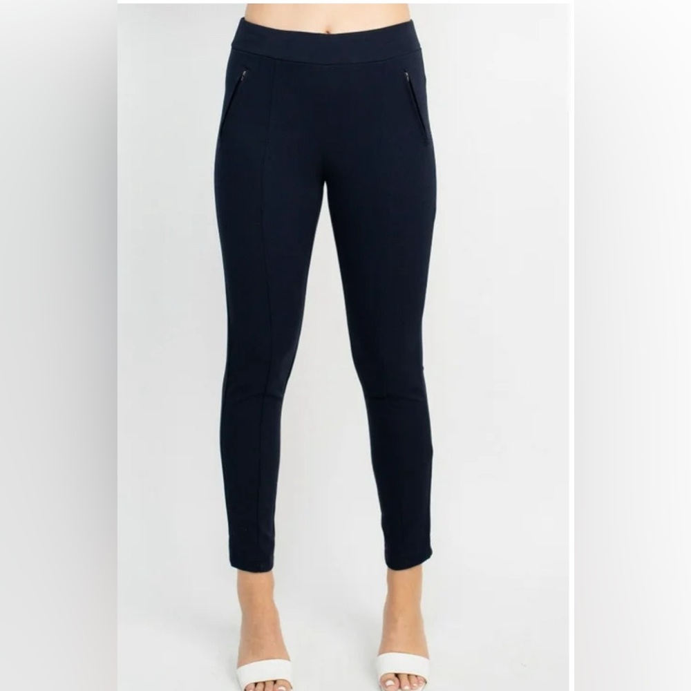 Simply Vera Wang Womens
Cropped Pants Black Mid Rise
Pull On Stretch Pocket PL